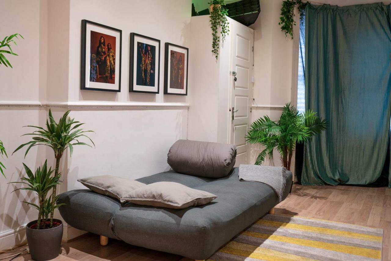 Spacious Multi-room Apartament